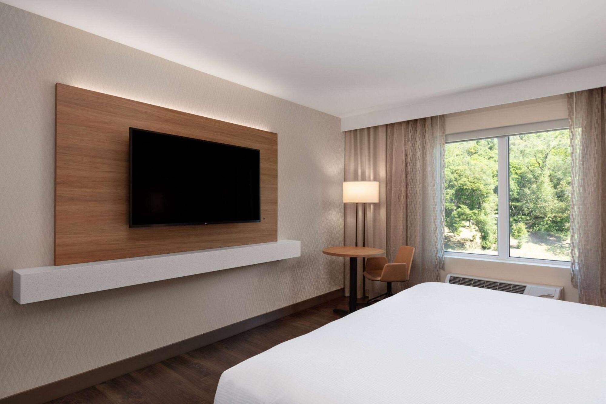 Wyndham Garden Redwood Valley - Ukiah エクステリア 写真