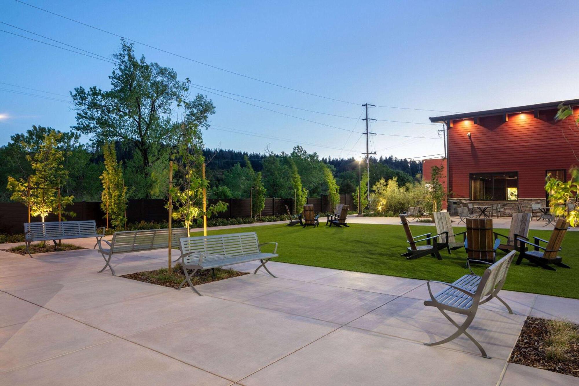 Wyndham Garden Redwood Valley - Ukiah エクステリア 写真