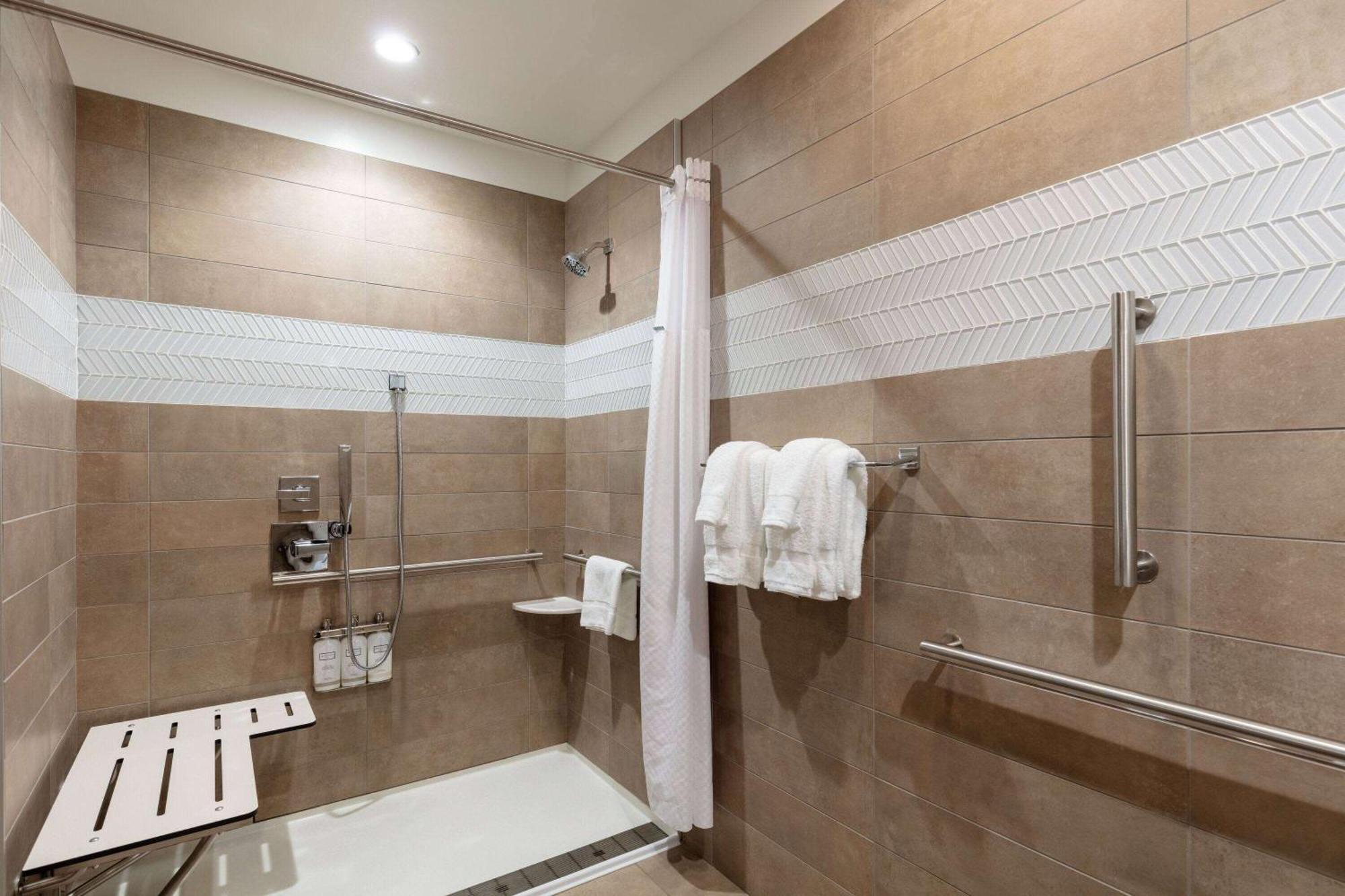 Wyndham Garden Redwood Valley - Ukiah エクステリア 写真